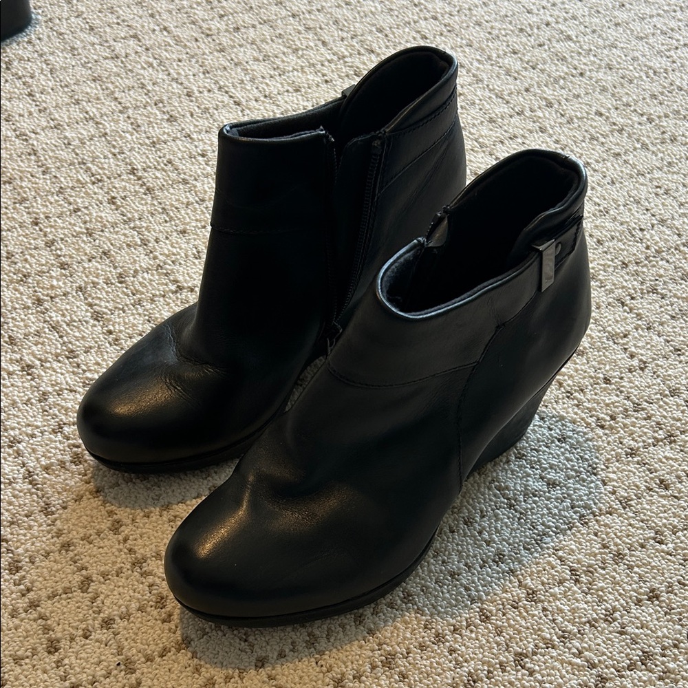 Clark’s Sleek Black Ankle Booties